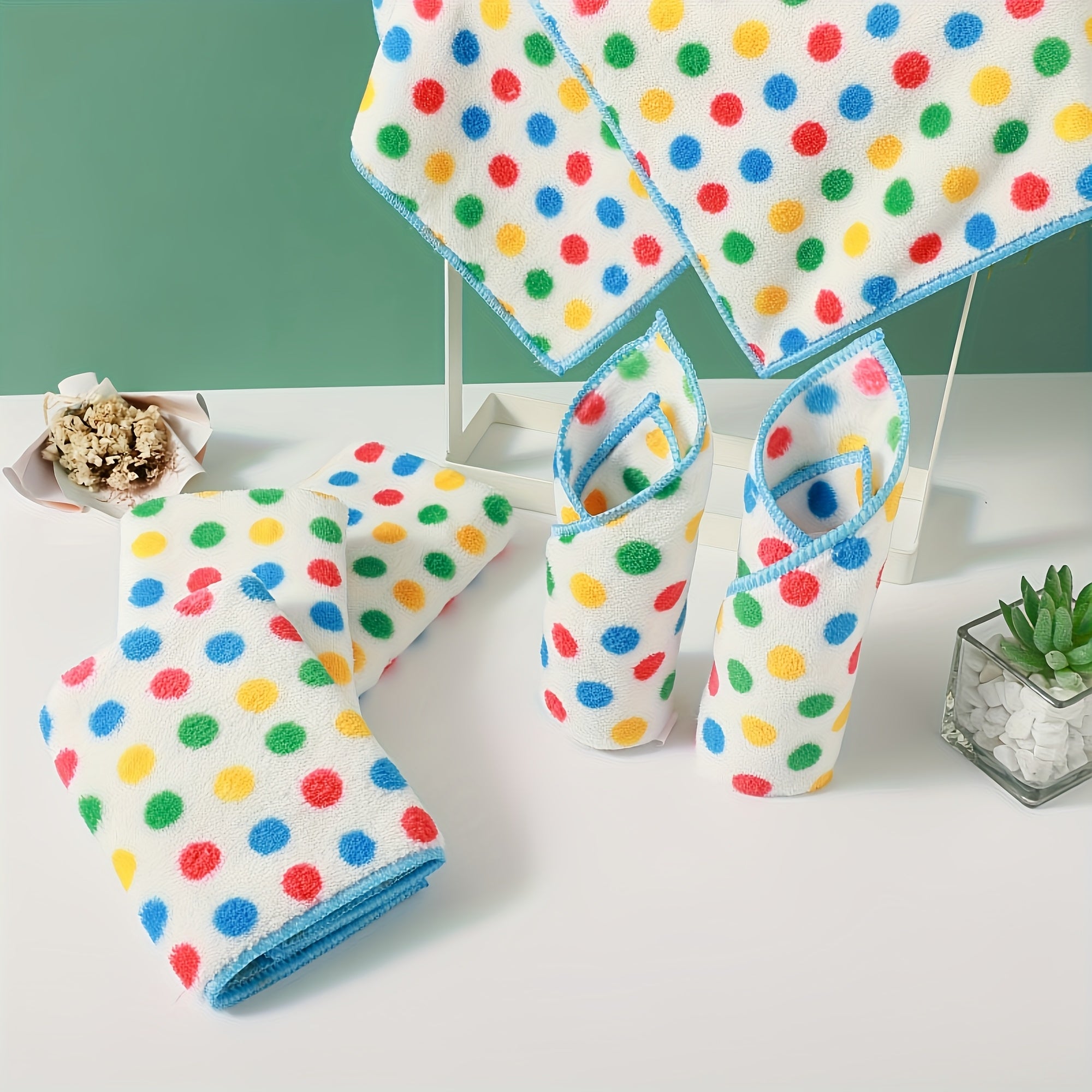 5-Pack Polka Dot Coral Fleece Kitchen Table Wipes Thick Absorbent Dishcloth Cleaning Cloth